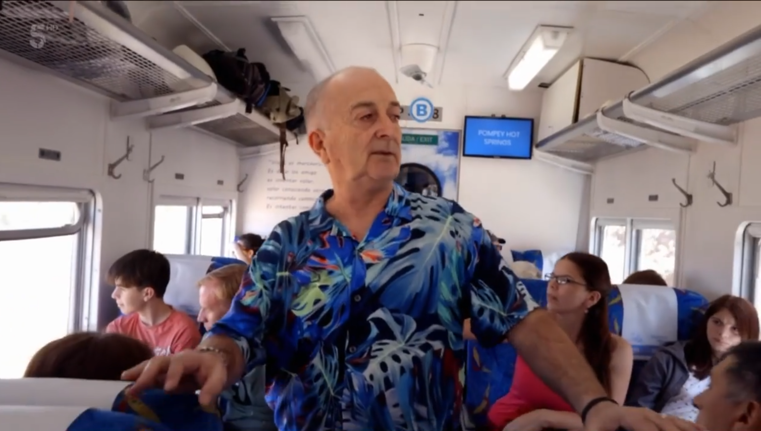 Fixer Argentina_71_Around the world by train_Tony Robinson_018