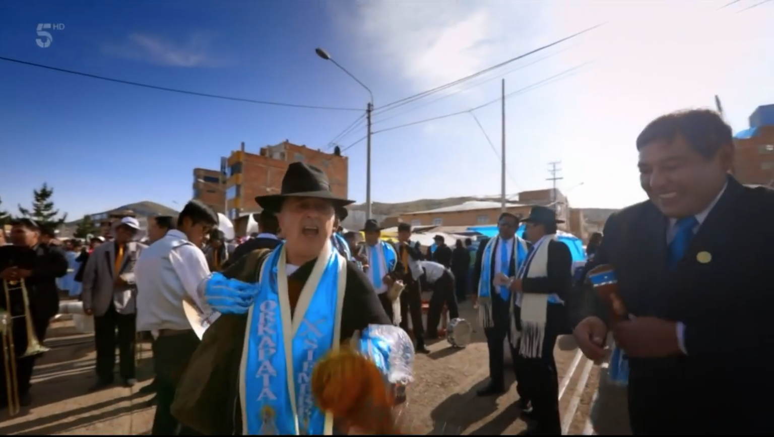 Fixer Argentina_71_Around the world by train_Tony Robinson_019