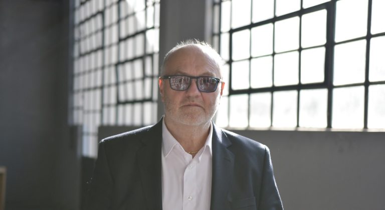 Super Heist - Banco Rio: portray of one of the robbers