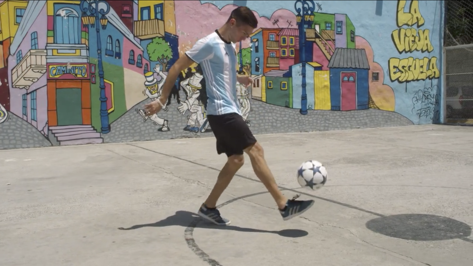 Fixer Argentina_Findinf footboll_Youtube_8